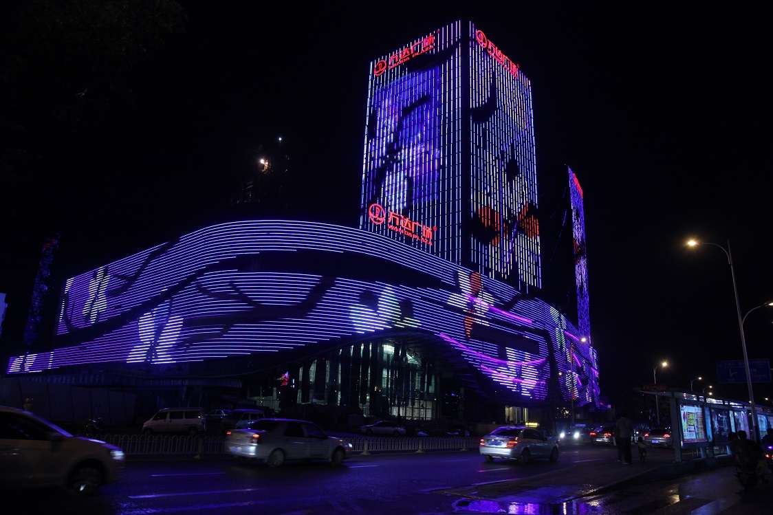 昆明西山萬達廣場商業(yè)綜合體照明工程